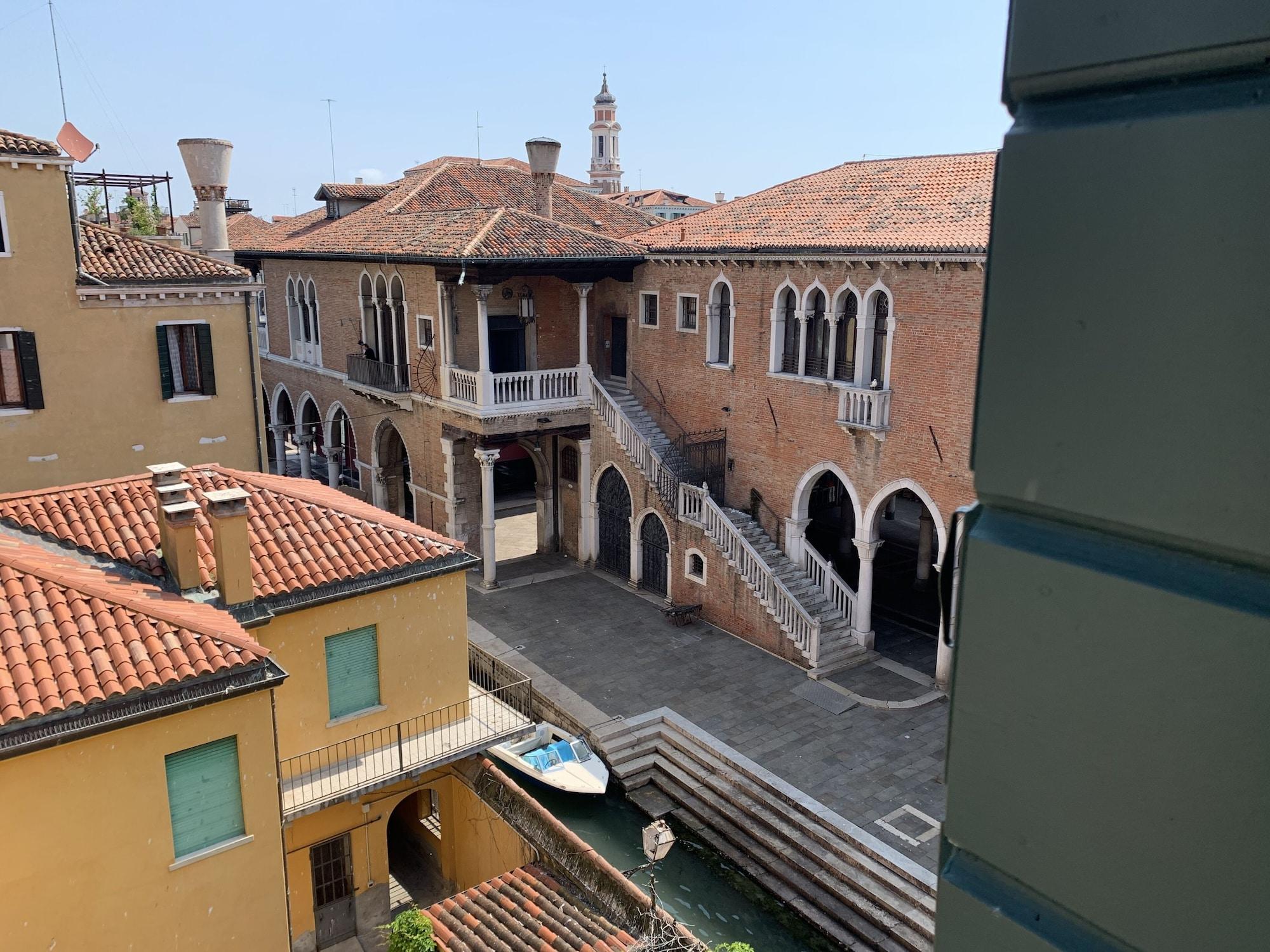 Locanda Poste Vecie Hotel Venice Exterior photo